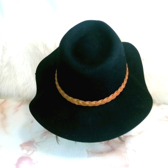 Boho Vibes Black Floppy Wool Hat - Picture 5 of 6